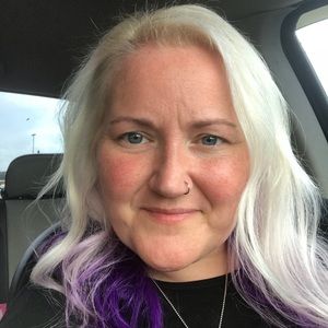 Meet your Posher, Traci